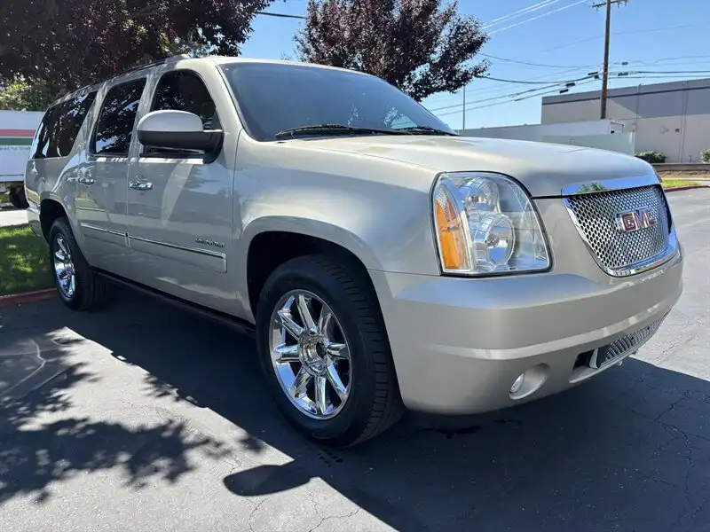 2014 GMC Yukon Denali AWD's photo