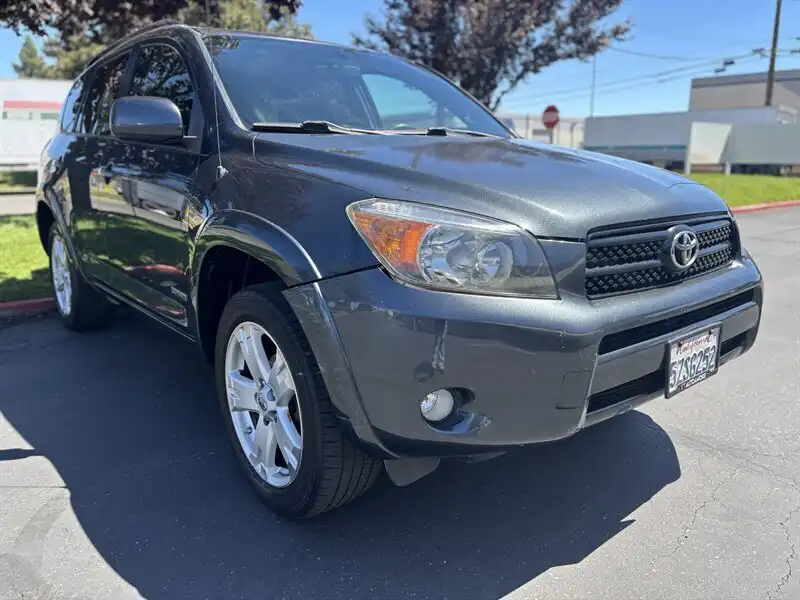 2007 Toyota RAV4 Sport's photo