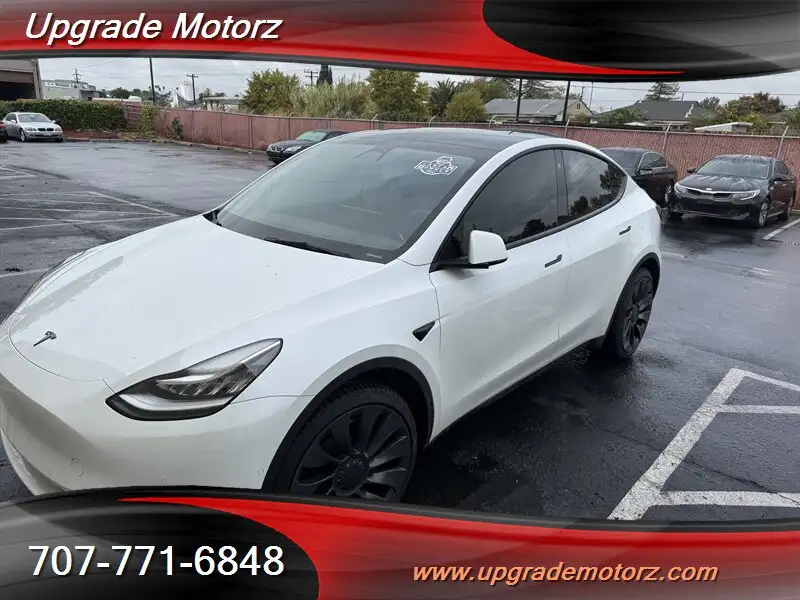 2022 Tesla Model Y Long Range Dual Motor All-Wheel Drive's photo