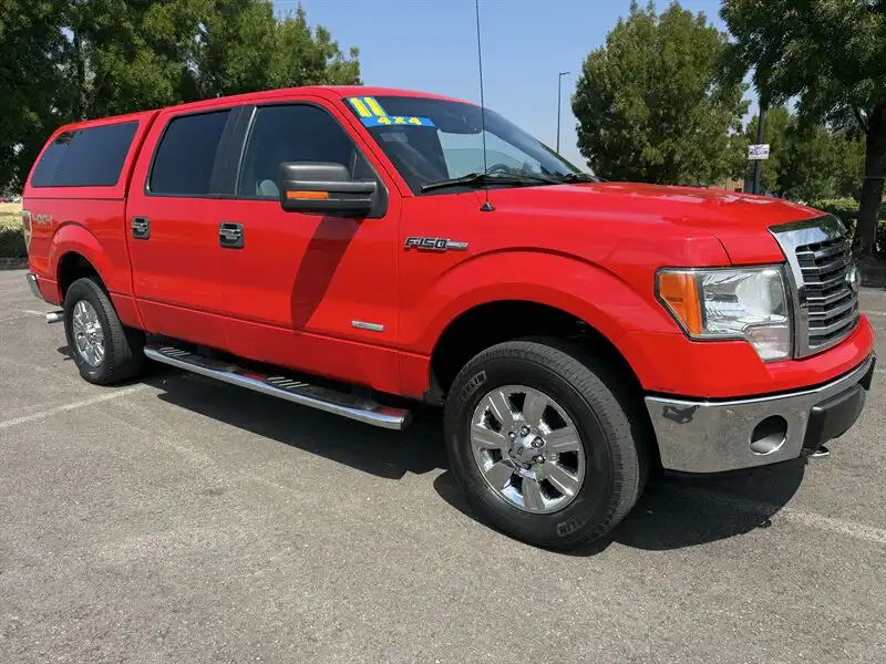 2011 Ford F-150 XLT 4x4 SuperCrew 145-in's photo