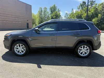 2015 Jeep Cherokee Latitude 4X4 photo 4