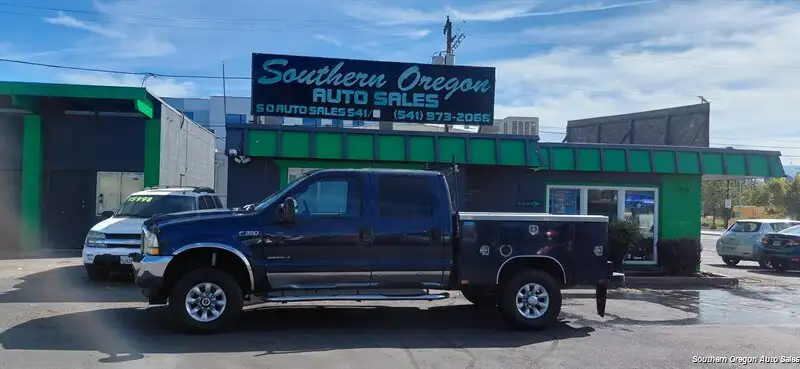 2003 Ford F-350 Lariat 4WD Crew Cab SWB's photo