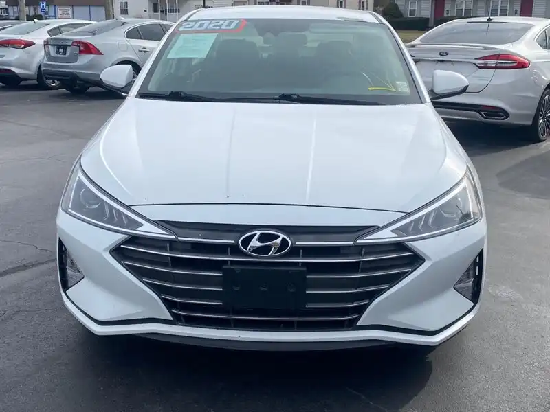 2020 Hyundai Elantra 2.0 SEL IVT SULEV's photo