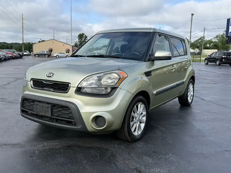 2013 Kia Soul 2.0L + AT 5-Door's photo