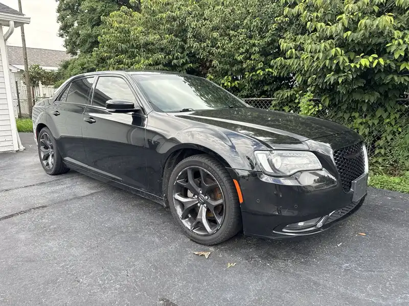 2021 Chrysler 300 S's photo