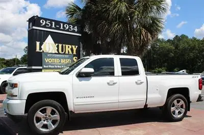 2017 Chevrolet Silverado 1500 LT 4X4 Double Cab Std Box photo 2