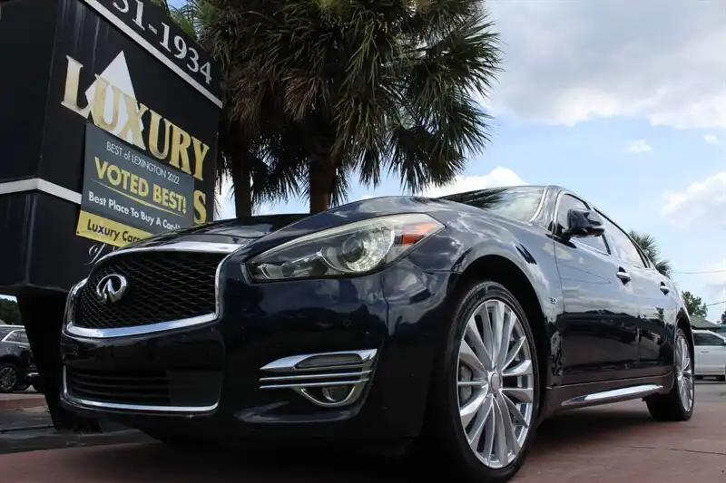 2016 INFINITI Q70L 3.7 AWD L's photo