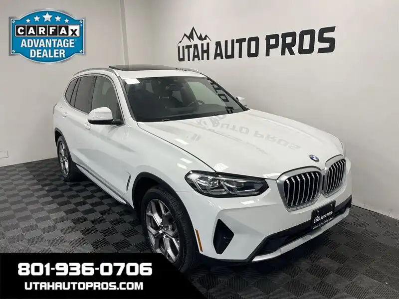 2022 BMW X3 xDrive30i's photo