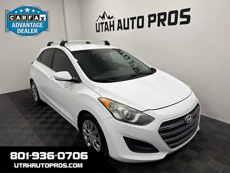 2016 Hyundai Elantra GT 2.0 6-Speed A T's photo