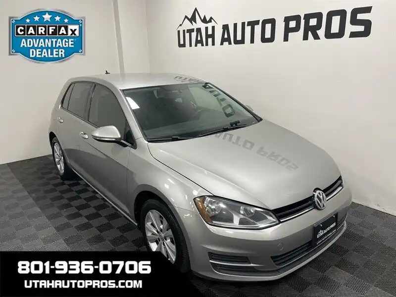2015 Volkswagen Golf TDI S 4-door DSG's photo