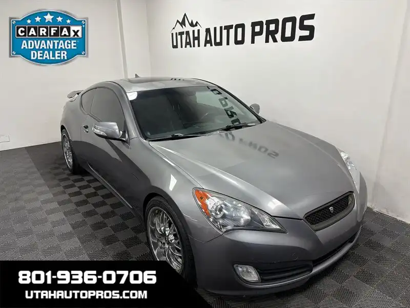 2010 Hyundai Genesis Coupe 3.8 GT 380 Coupe's photo