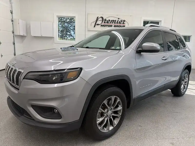 2020 Jeep Cherokee Latitude Plus 4X4's photo
