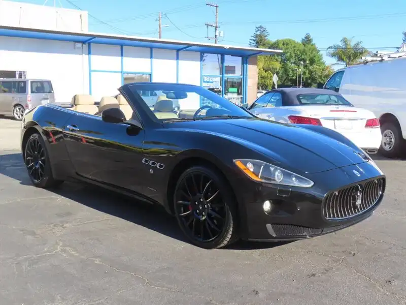 2011 Maserati GranTurismo Convertible's photo