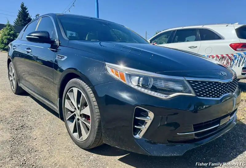 2016 Kia Optima SXL AT Turbo's photo