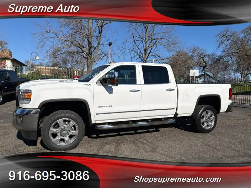 2019 GMC Sierra 4WD Crew Cab Standard Box SLT's photo