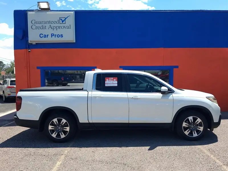 2017 Honda Ridgeline RTL photo 1