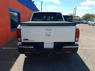 2017 Honda Ridgeline RTL photo 3