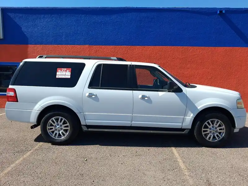 2011 Ford Expedition XLT EL's photo