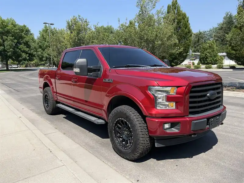 2017 Ford F-150 XLT 4x4 SuperCrew 145 in's photo