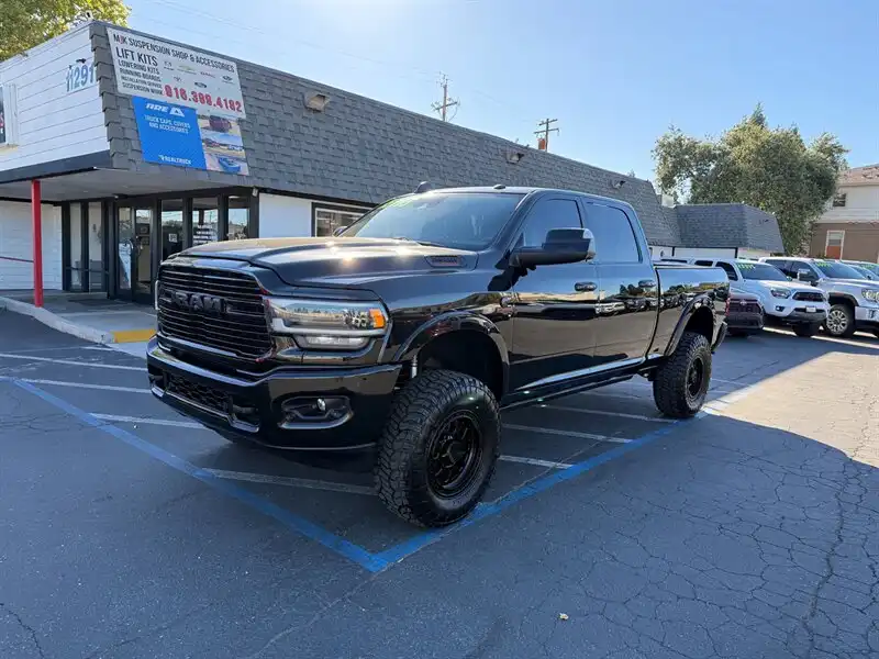 2020 RAM 2500 Laramie 4X4 Crew Cab SWB's photo