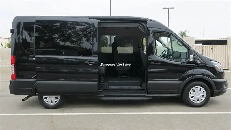2023 Ford Transit 350 XLT Med Roof Sliding Pass. 148's photo