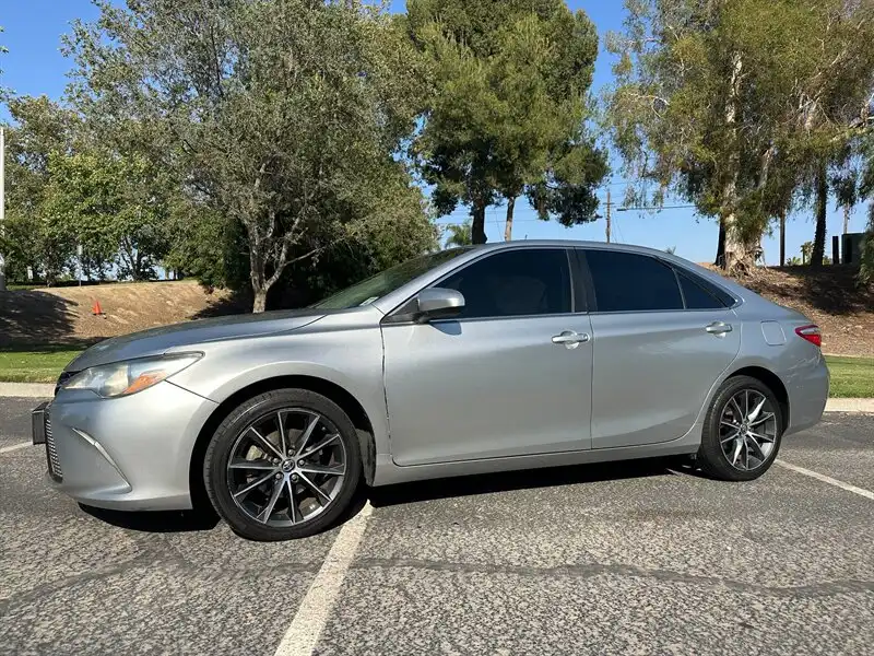 2015 Toyota Camry 2.5 Auto XSE's photo