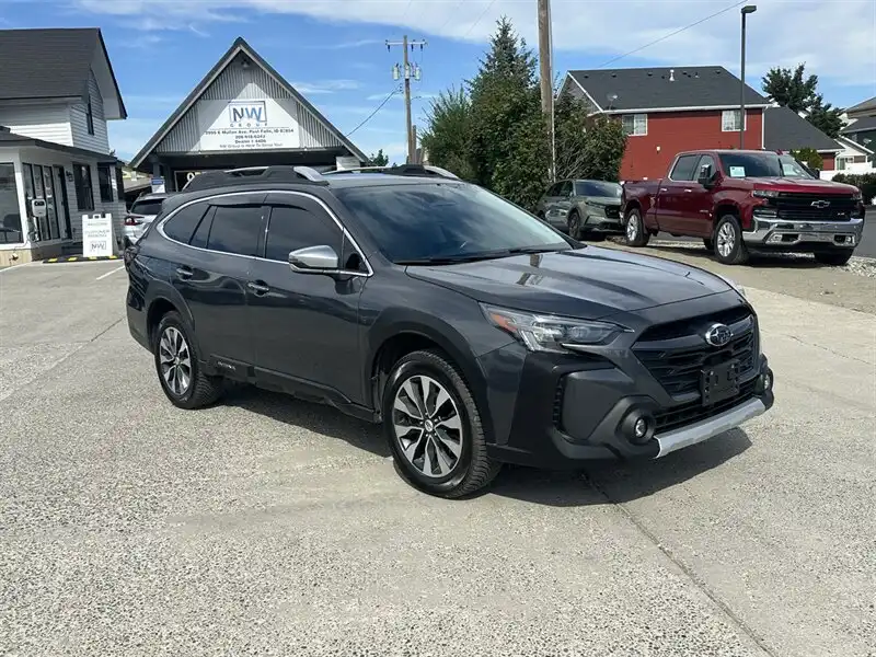 2023 Subaru Outback Touring XT's photo