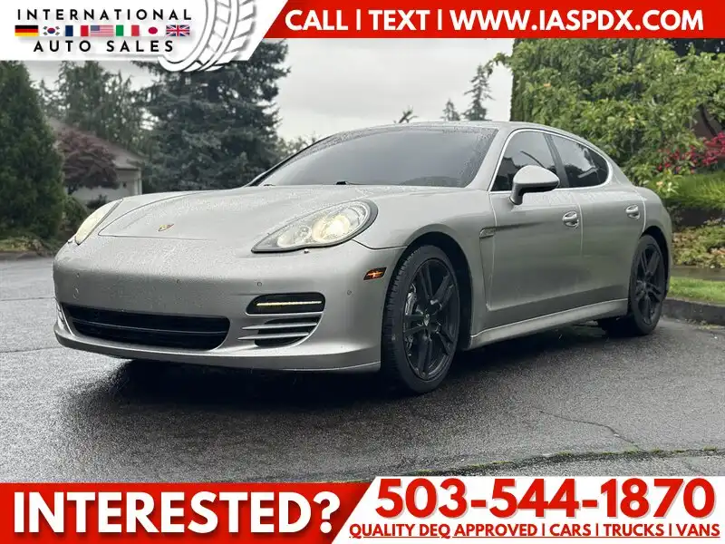 2011 Porsche Panamera S's photo