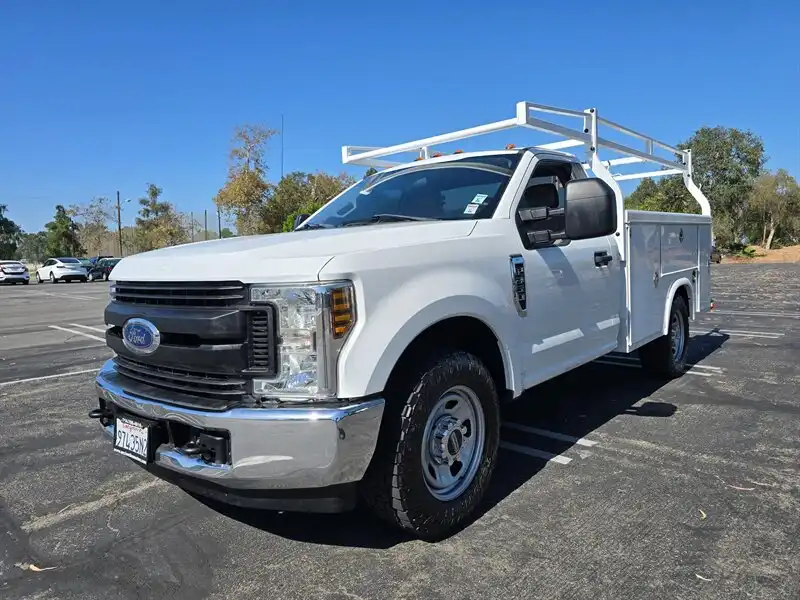 2018 Ford F-350 XL Regular Cab 145-In SRW's photo
