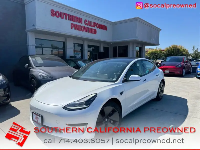 2021 Tesla Model 3 Standard Range Plus photo 1