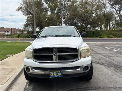 2006 Dodge Ram 1500 ST Quad Cab SWB photo 2