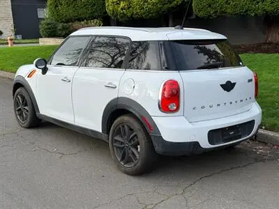 2014 MINI Countryman Countryman photo 3