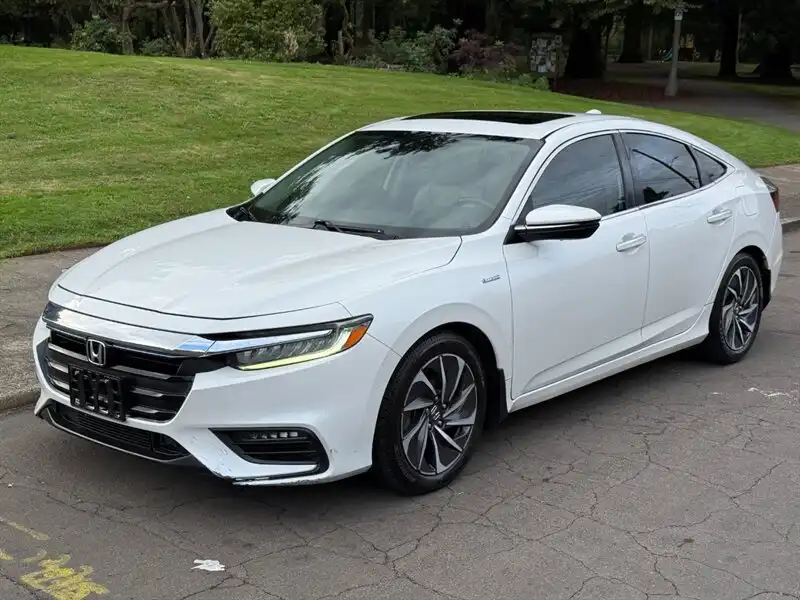 2020 Honda Insight Touring's photo