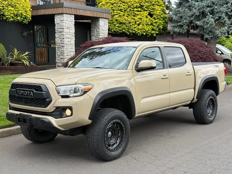 2017 Toyota Tacoma TRD Off Road Double Cab 4x4 V6 Auto SB's photo