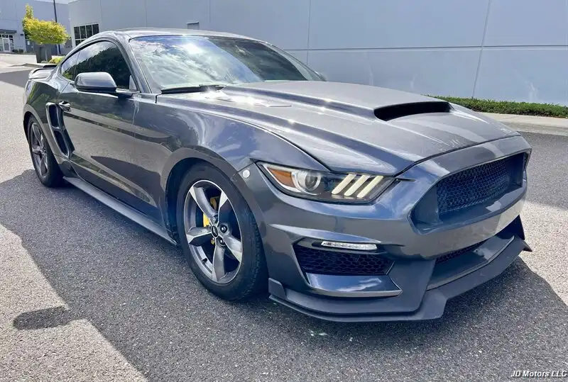 2015 Ford Mustang V6 Coupe's photo