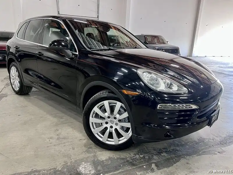2011 Porsche Cayenne Tiptronic's photo