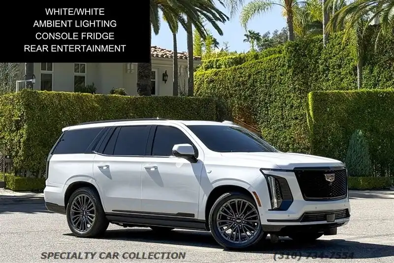 2025 Cadillac Escalade Sport Platinum 2WD's photo