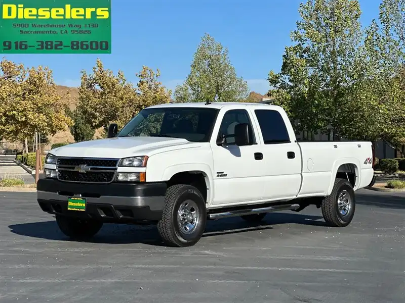 2007 Chevrolet Silverado HD 1LT 4WD Crew Cab SRW's photo