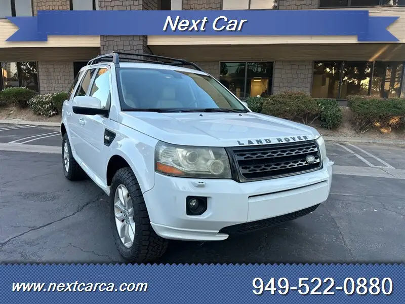 2013 Land Rover LR2 Base photo 1