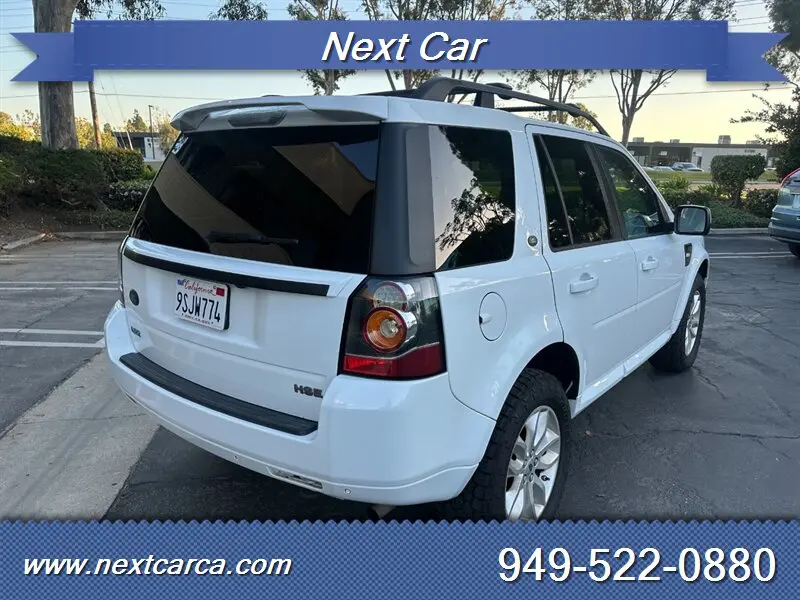 2013 Land Rover LR2 Base photo 3