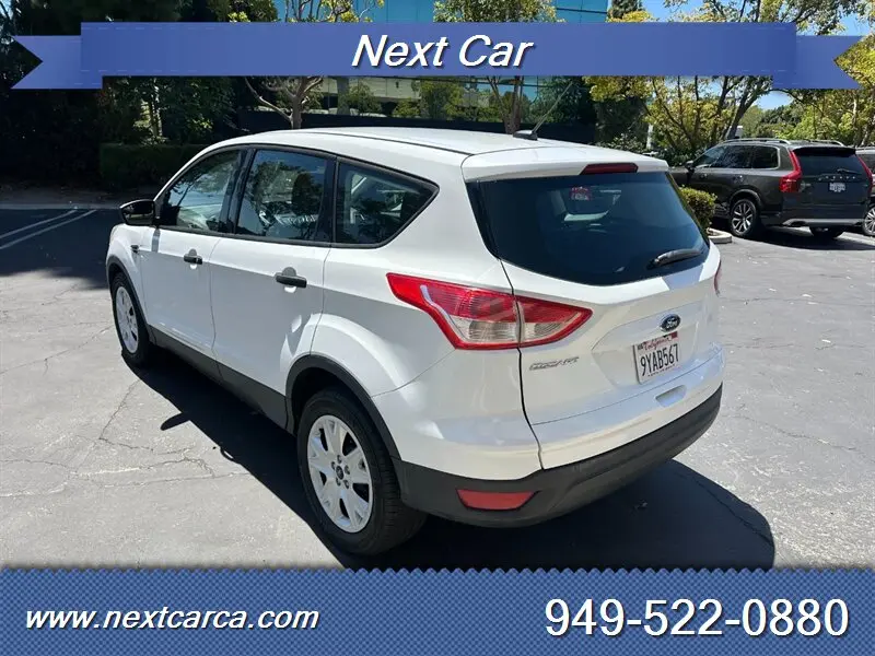 2015 Ford Escape S photo 5
