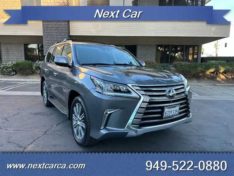 2017 Lexus LX 600 570's photo
