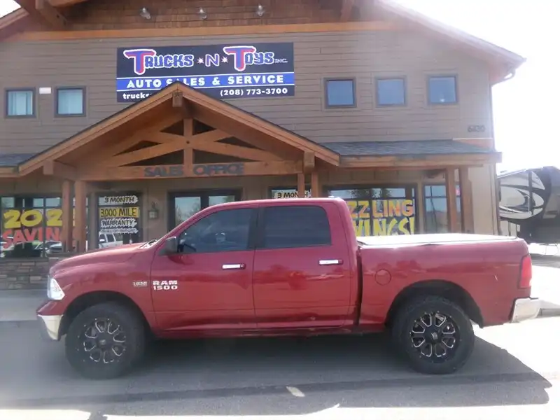 2015 RAM 1500 SLT Crew Cab 4x4's photo