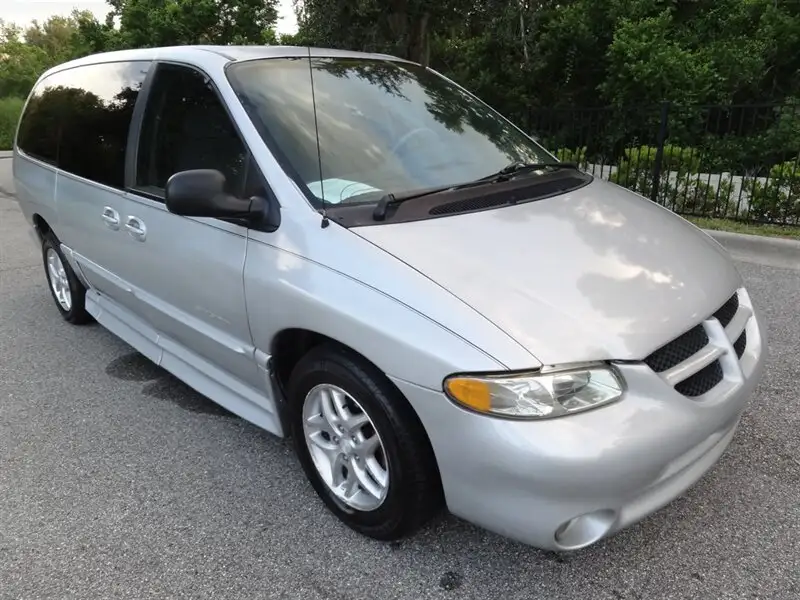 2000 Dodge Grand Caravan SE's photo