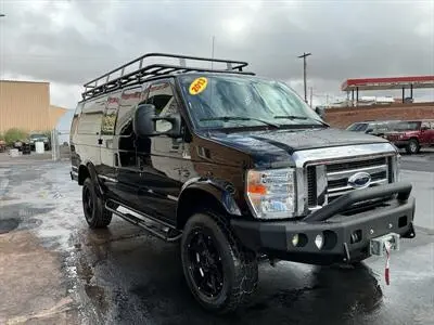 2013 Ford E-Series E-350 Super Duty Extended photo 2
