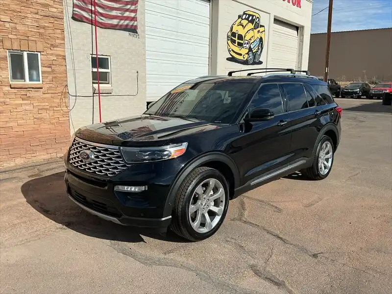 2020 Ford Explorer Platinum 4WD's photo