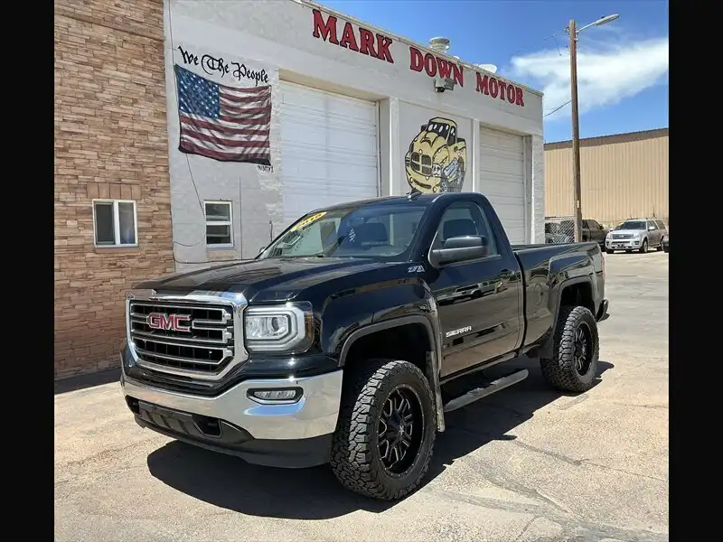 2018 GMC Sierra SLE 4x4 Regular Cab Standard Box's photo