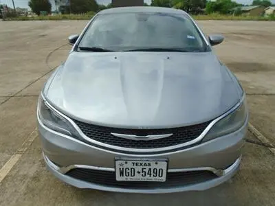 2015 Chrysler 200 Limited photo 2