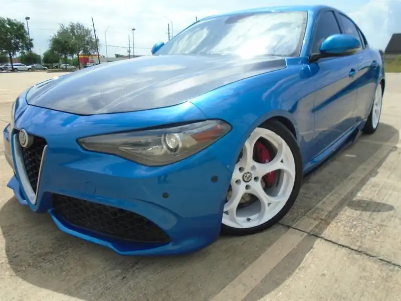 2017 Alfa Romeo Giulia 2.0 Ti Auto's photo