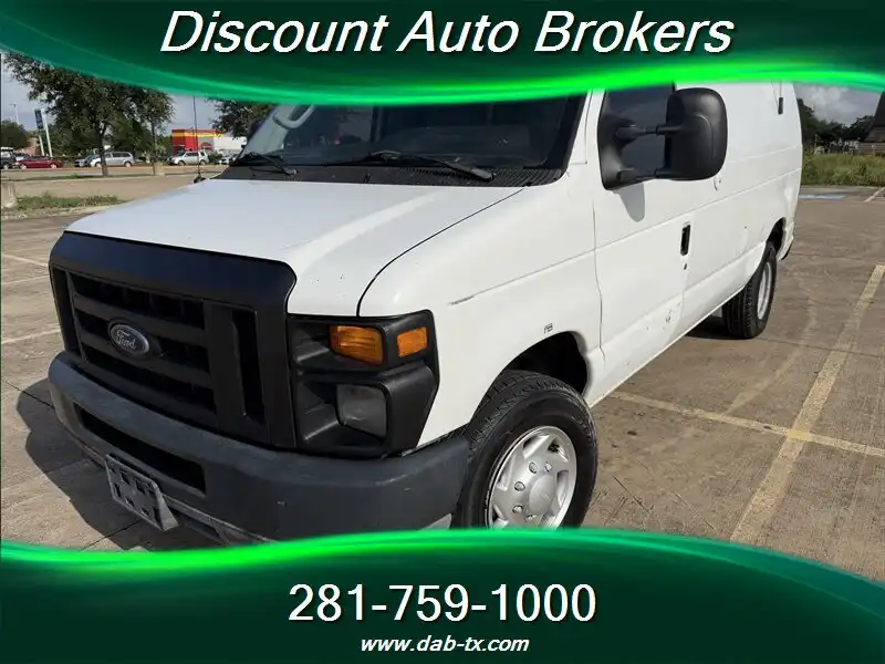 2011 Ford E-Series E-250 Van's photo